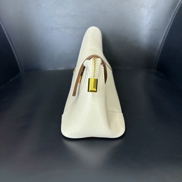 8 Other Reasons French Bag in White - Picture 2 of 12